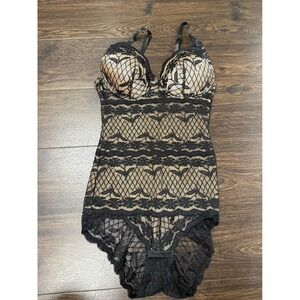 Vintage-Style Beverly Drive Black Lace Bodysuit – Size S